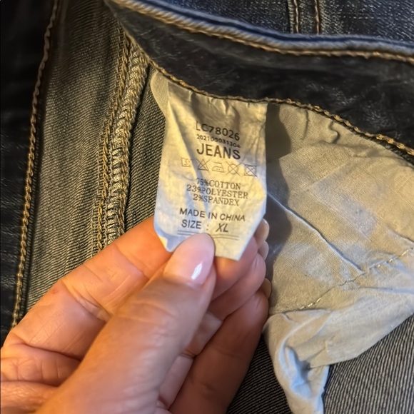 Distressed Blue Jeans for Women - Picture 6 of 11